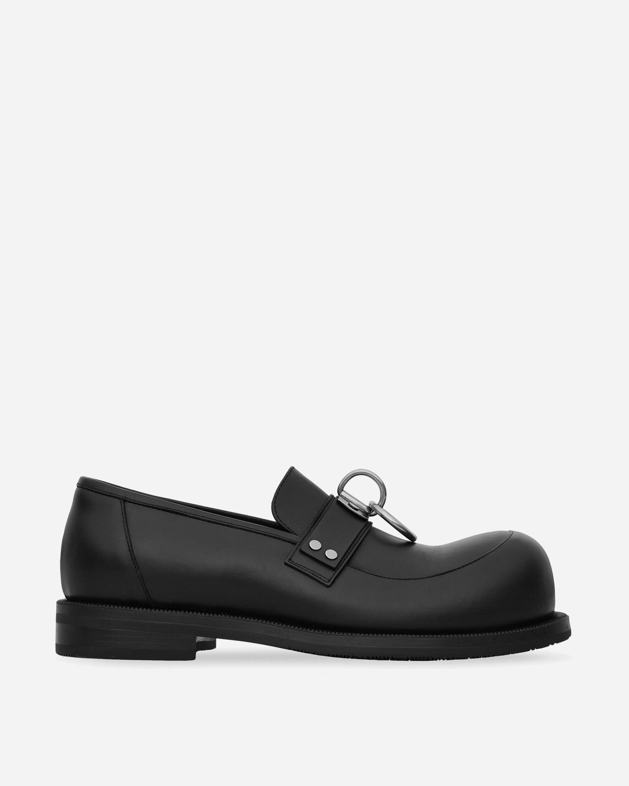Bulb Toe Ring Loafers Black