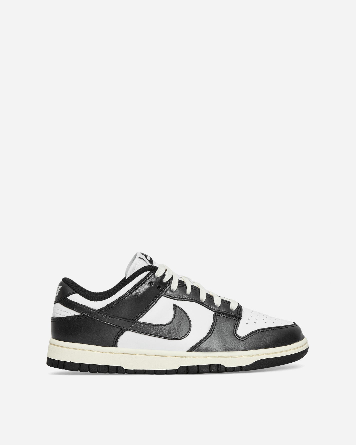 Nike Wmns Dunk Low Premium White/Black Sneakers Low FQ8899-100