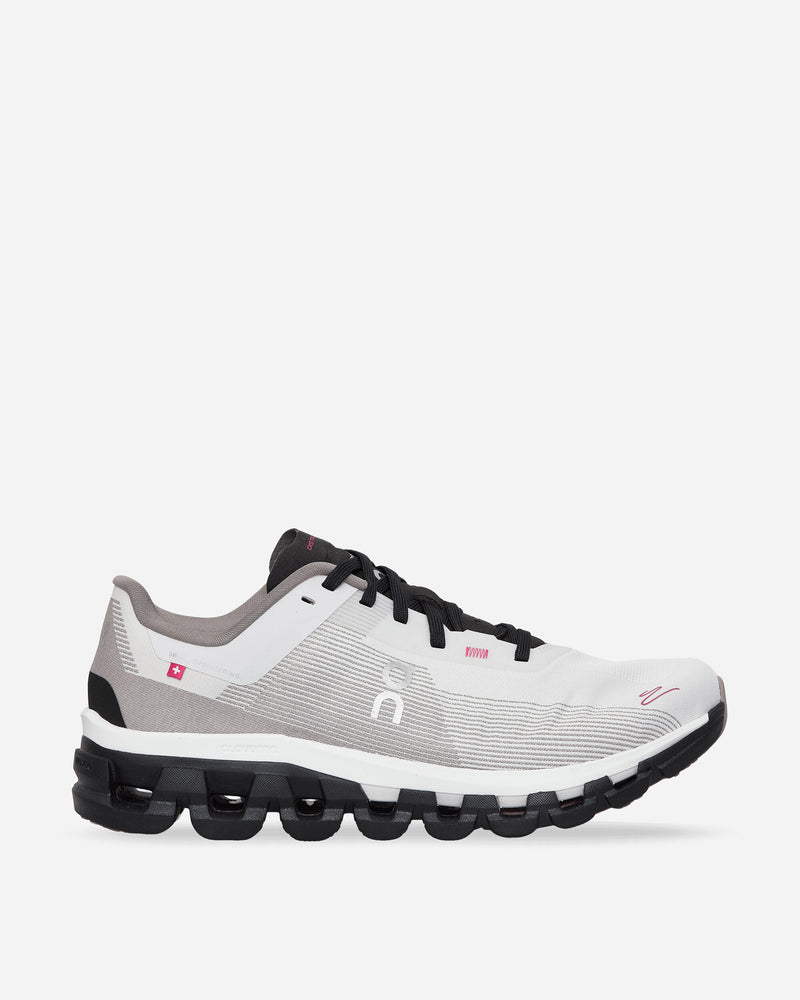 Cloudflow 4 Distance Sneakers Black / White