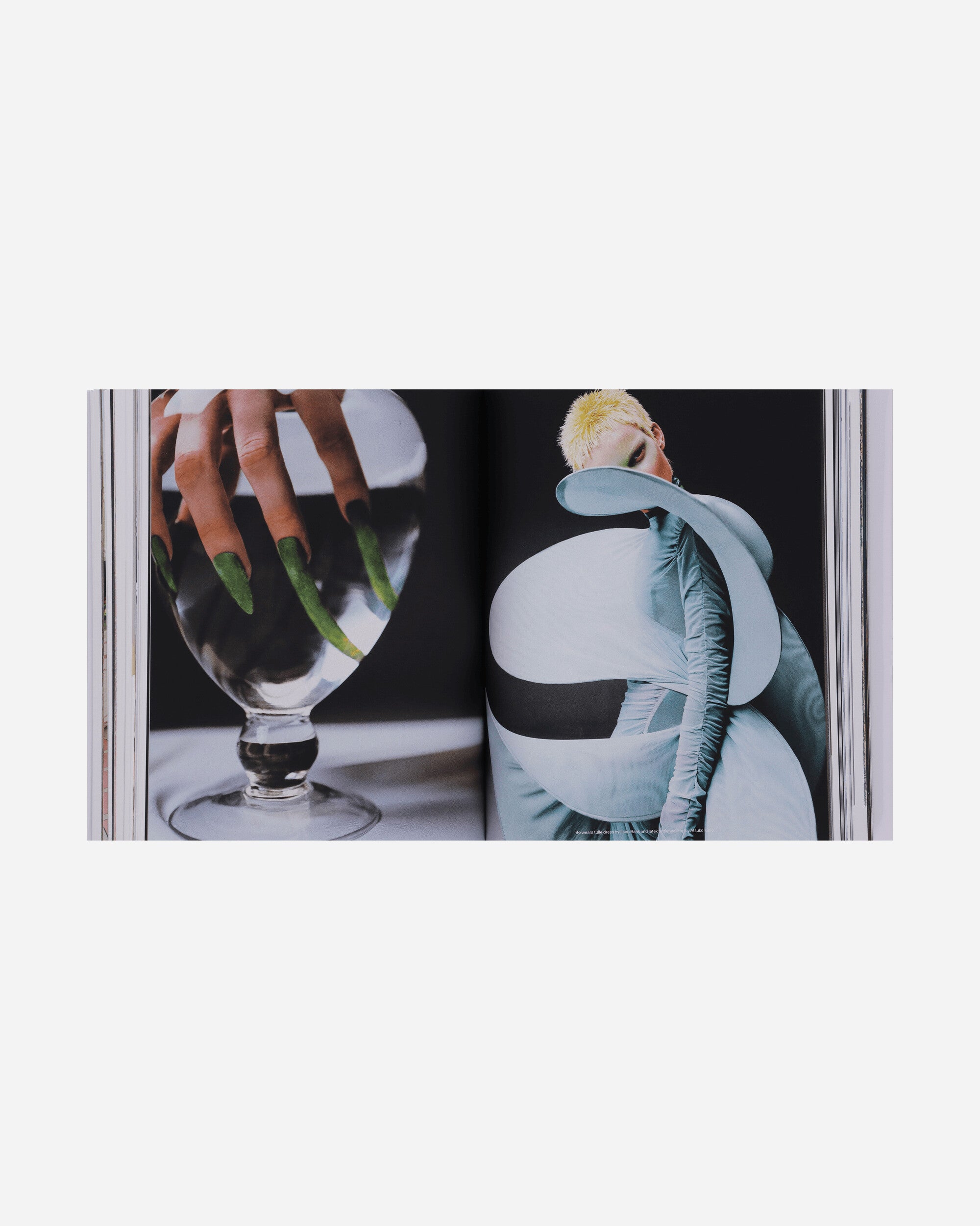 Acne Studios Acne Paper Issue 18 Multi Books and Magazines Magazines EN0058 MULTI