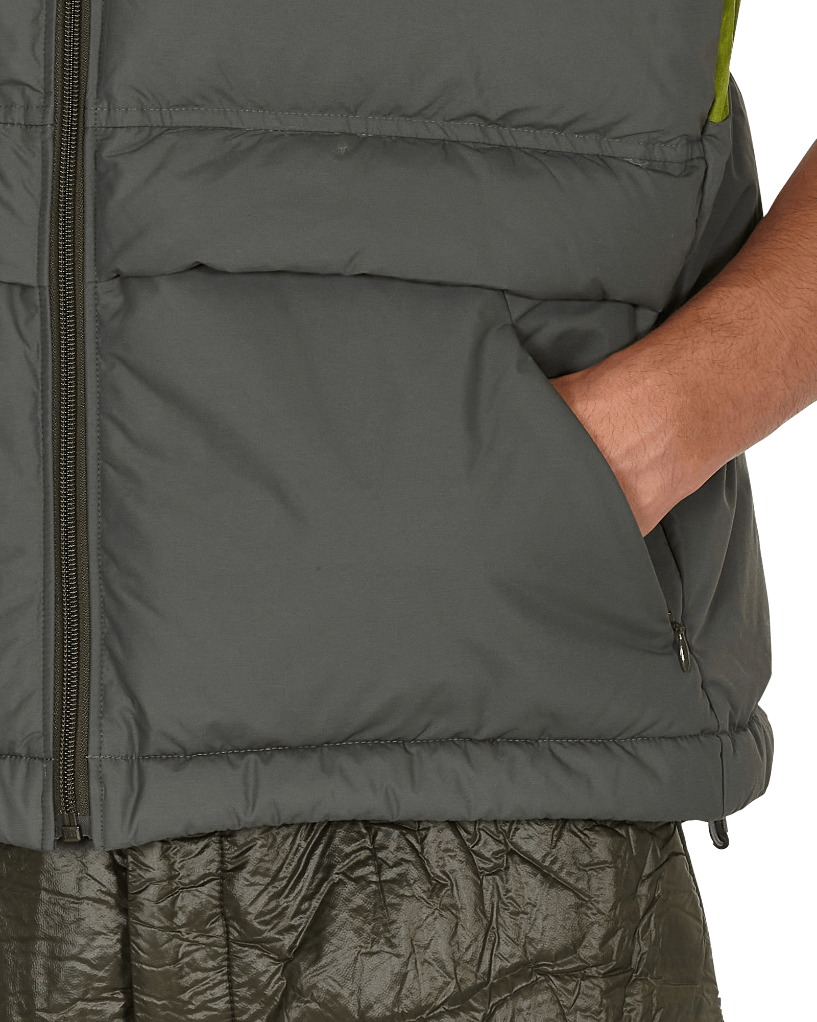 Undercover Vest Gray Khaki Coats and Jackets Vests UC2A4001 GRAY